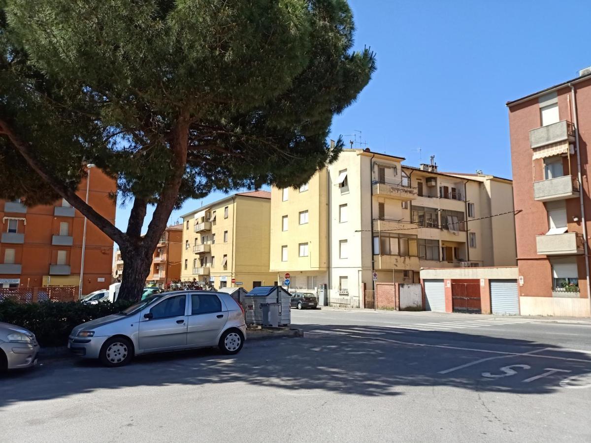 Casa Ilanfra - Appartamenti Gabbiano, Farfalla E Stella Marina 피옴비노 외부 사진