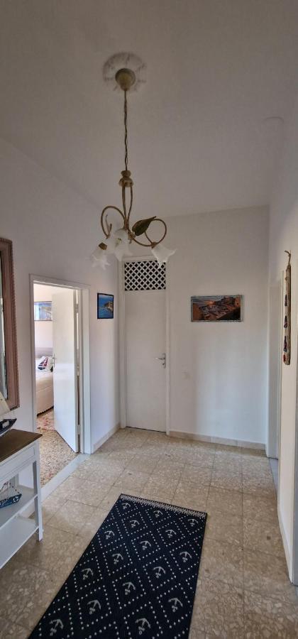 Casa Ilanfra - Appartamenti Gabbiano, Farfalla E Stella Marina 피옴비노 외부 사진
